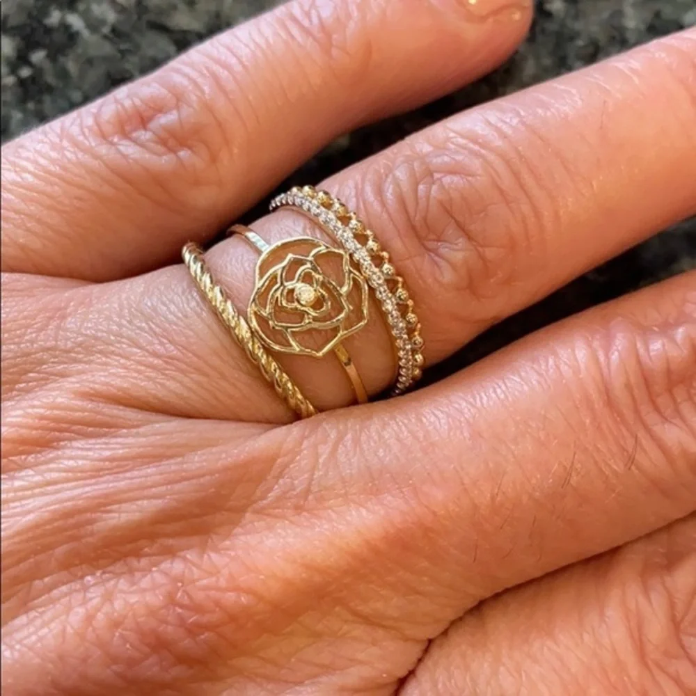 New Dainty Flower Ring 14K Real Gold Promise Ring size 7